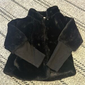 Adorable Deux Par Deux lightweight jacket. 🖤